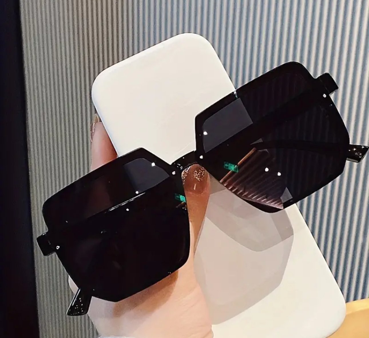 Casual Square Sunglasses For Women Retro Fashion Anti Glare Sun Shades For Driving Beach Party